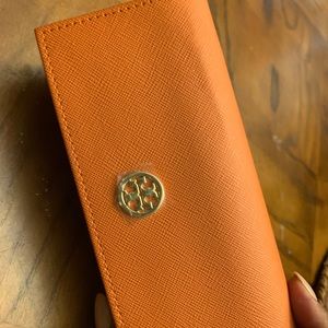 Tory Burch eyeglass case